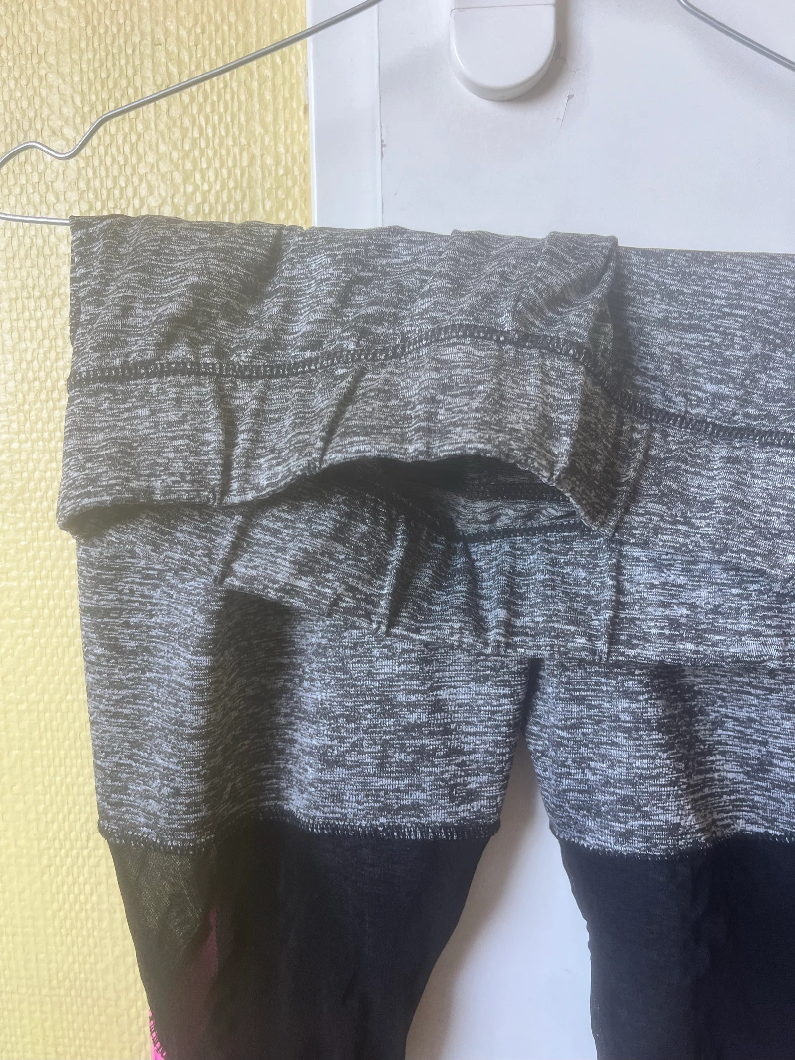 Grijze chiné en zwarte mesh sportlegging – photo 3